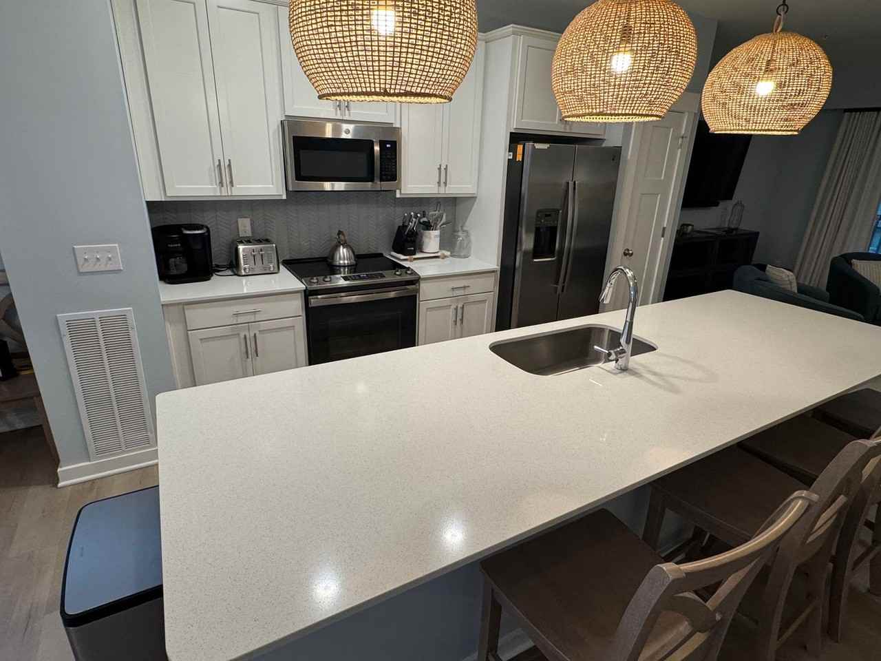 1118 Cambridge Rd #A - Photo 4 of 16