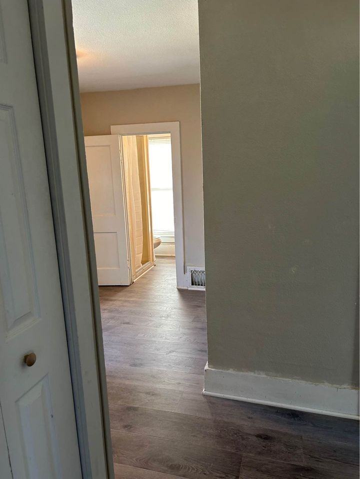 808 Clark Ave #810 - Photo 7 of 9