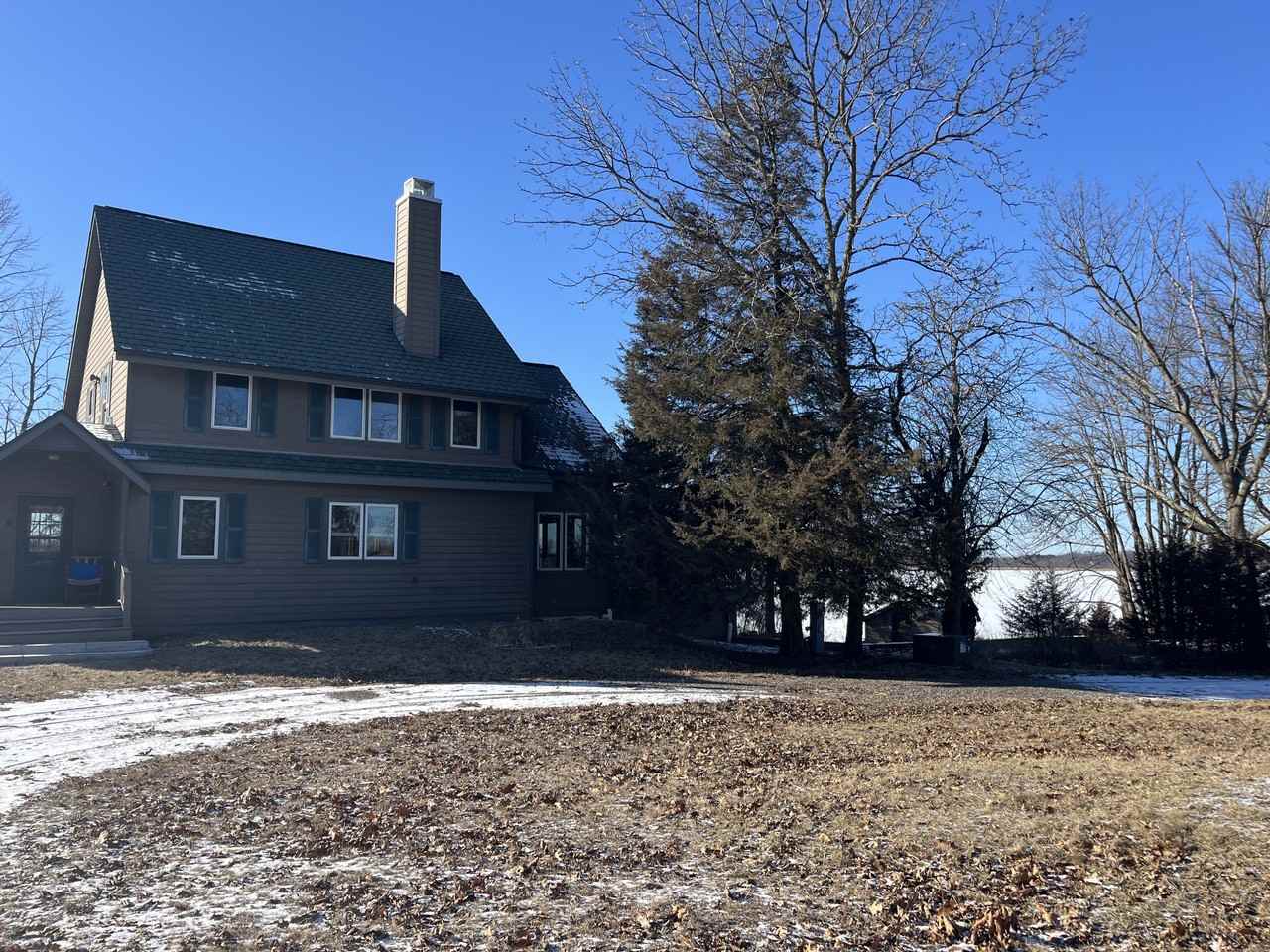 N5613 Willow Glen Rd #NA - Photo 2 of 32