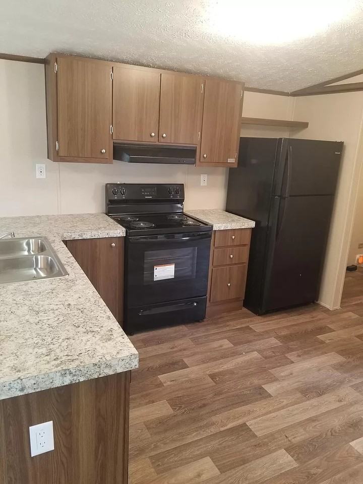 21416 Coyote Trl #NA - Photo 2 of 15