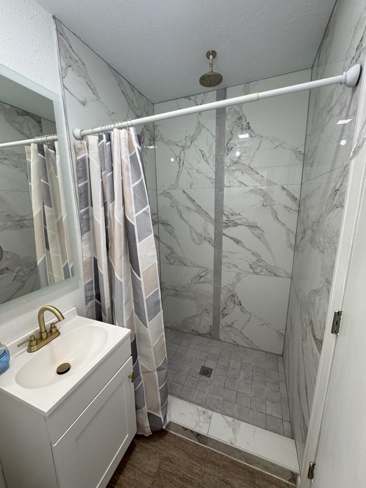 Downey Dr - Photo 7 of 9