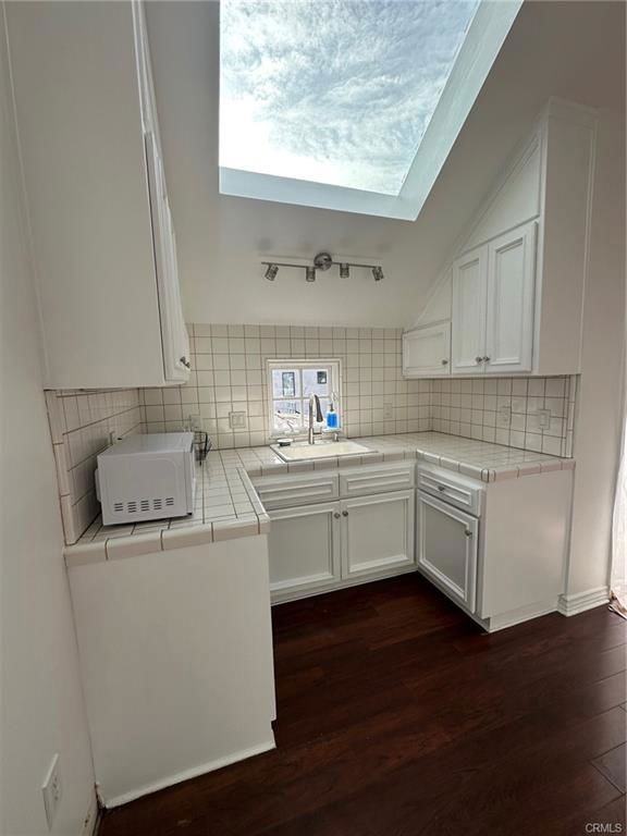 232 Jasmine Ave - Photo 2 of 8