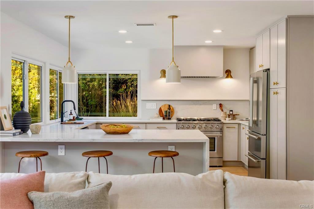 3383 Marigold Cir - Photo 3 of 8