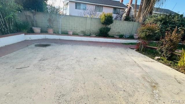 15503 Caulfield Ave - Photo 3 of 8