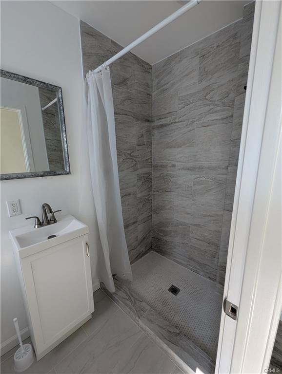 10243 San Luis Ave - Photo 2 of 8