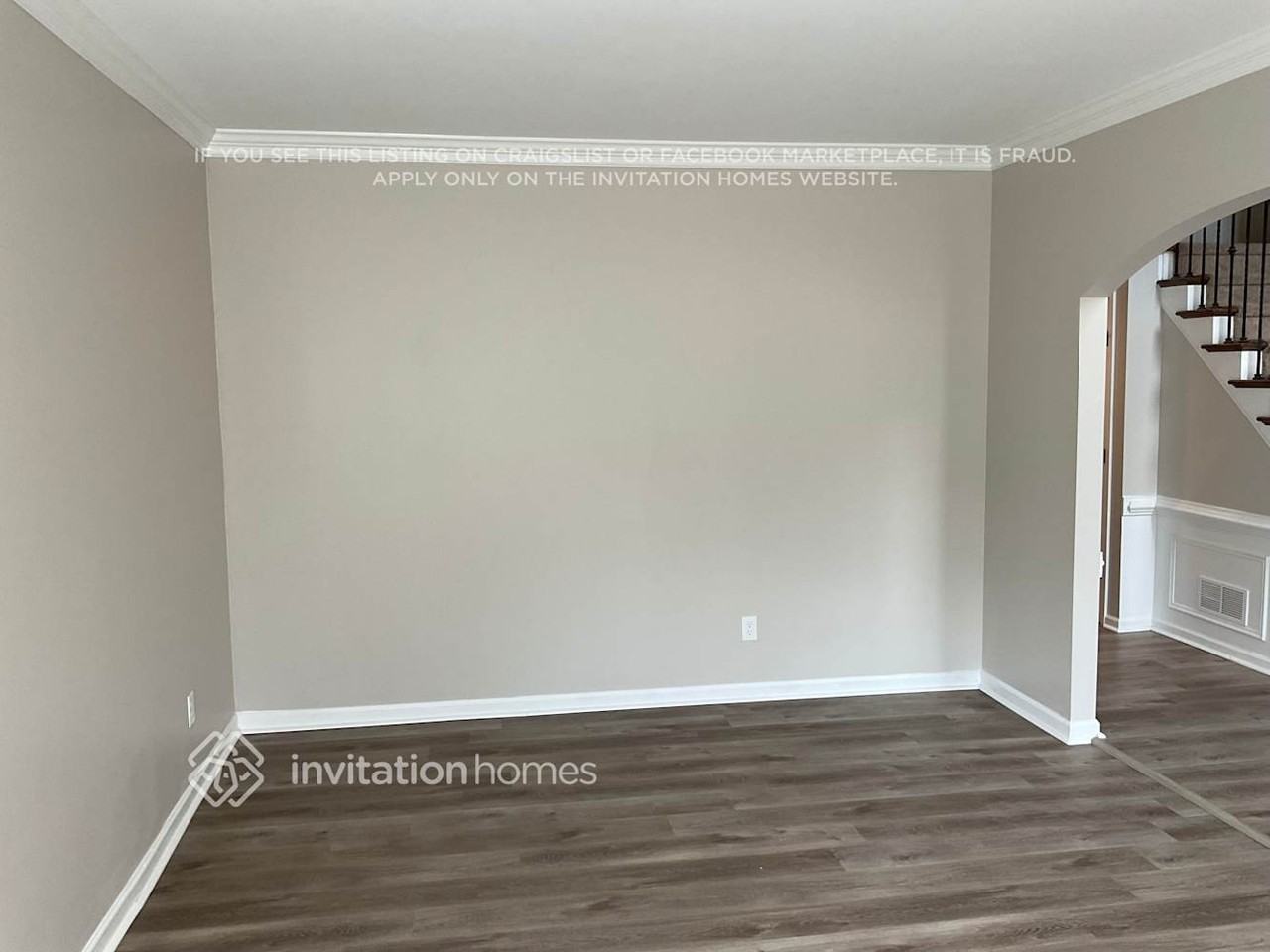 1705 Hingham Cir - Photo 4 of 16