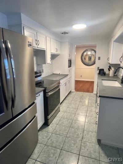 101 Terrace Way - Photo 3 of 6