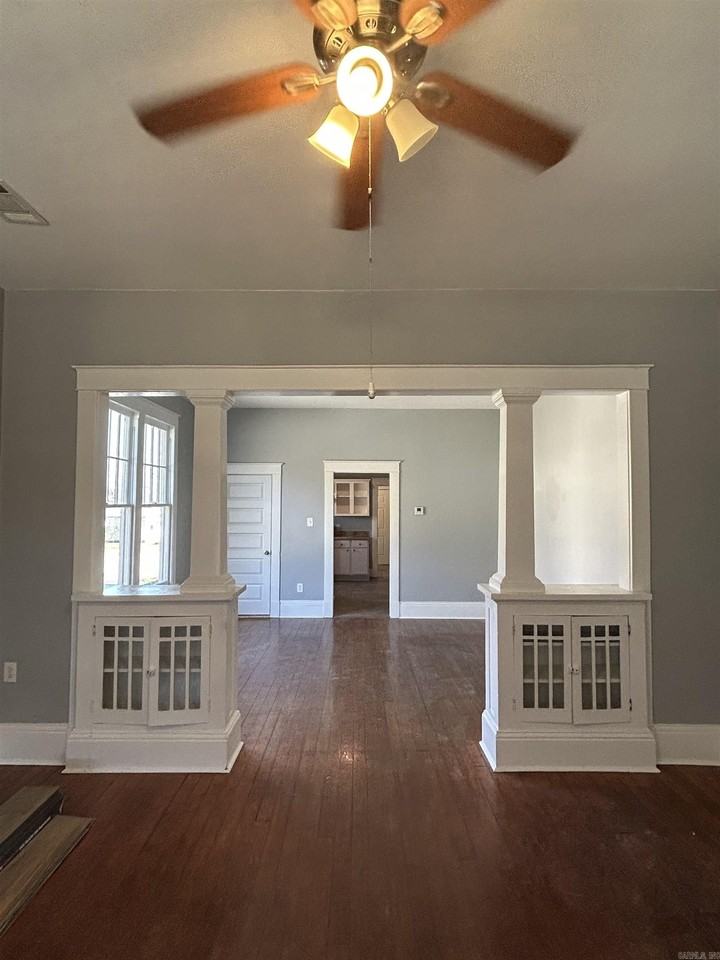 1601 Hanger St Unit A - Photo 4 of 14