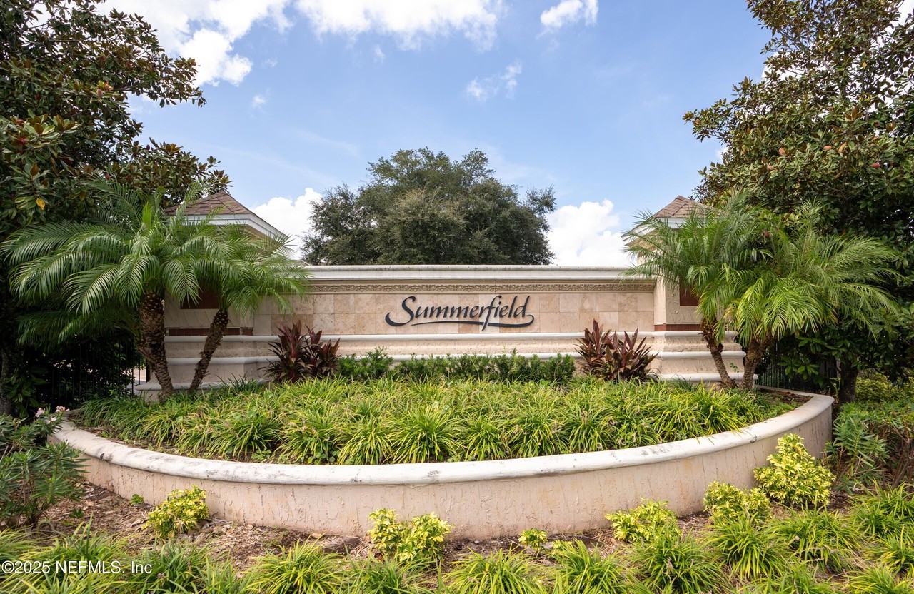 8102 Summer Palm Ct - Photo 2 of 29