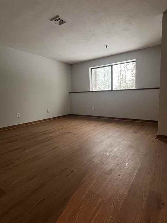 132 W Meadow Rd ##9 - Photo 7 of 12