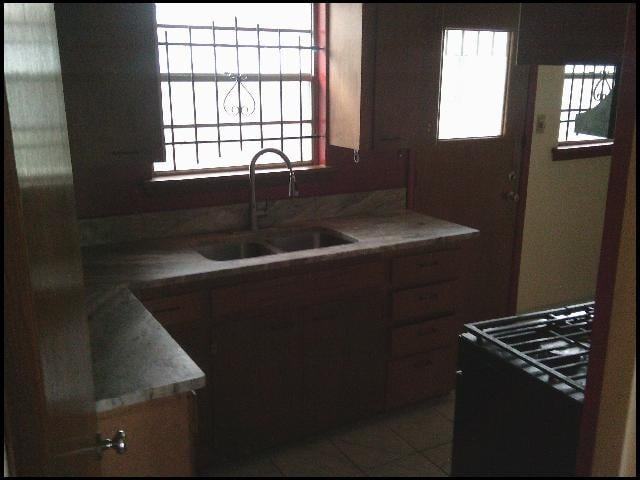 6612 W 32nd St - Photo 3 of 10