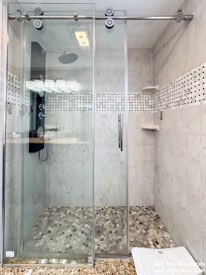 34 Rumney Rd #1 - Photo 6 of 15