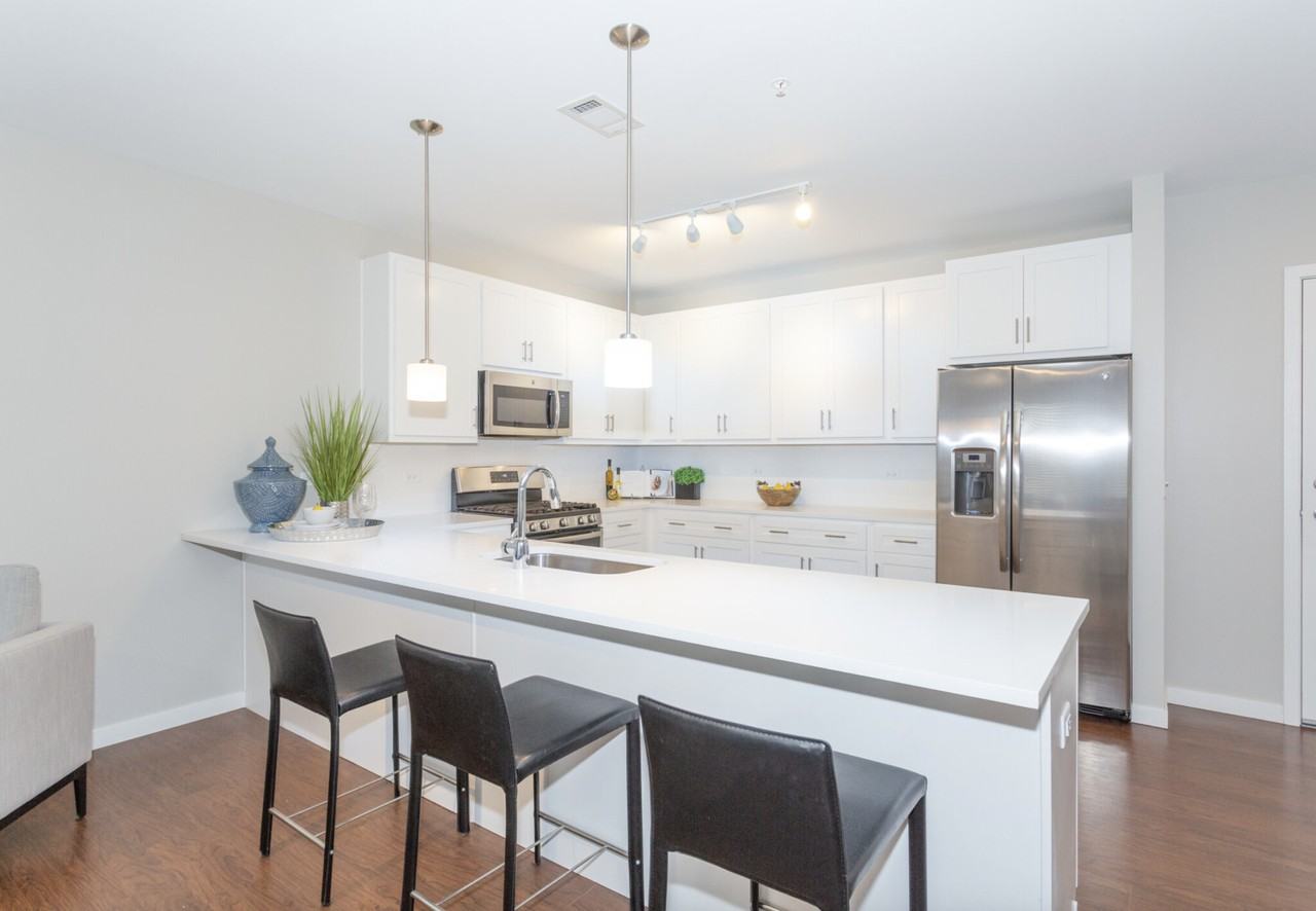 320 N Ellsworth St #312 - Photo 2 of 12