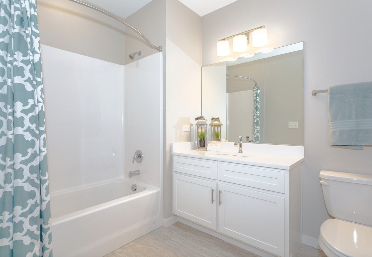 320 N Ellsworth St #312 - Photo 7 of 12