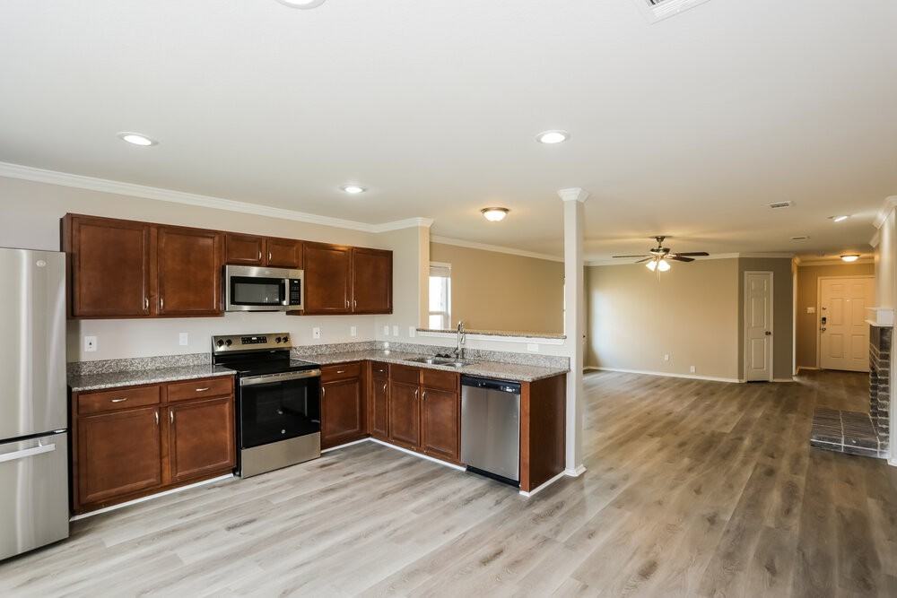 10321 Fossil Valley Dr - Photo 7 of 14