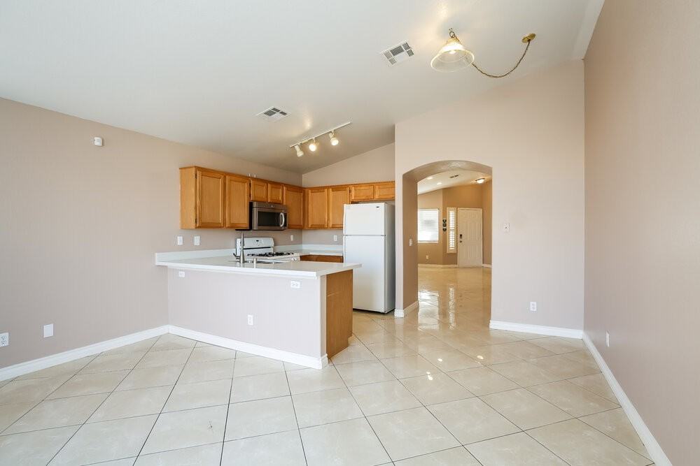 6620 Trout Peak Way - Photo 7 of 16