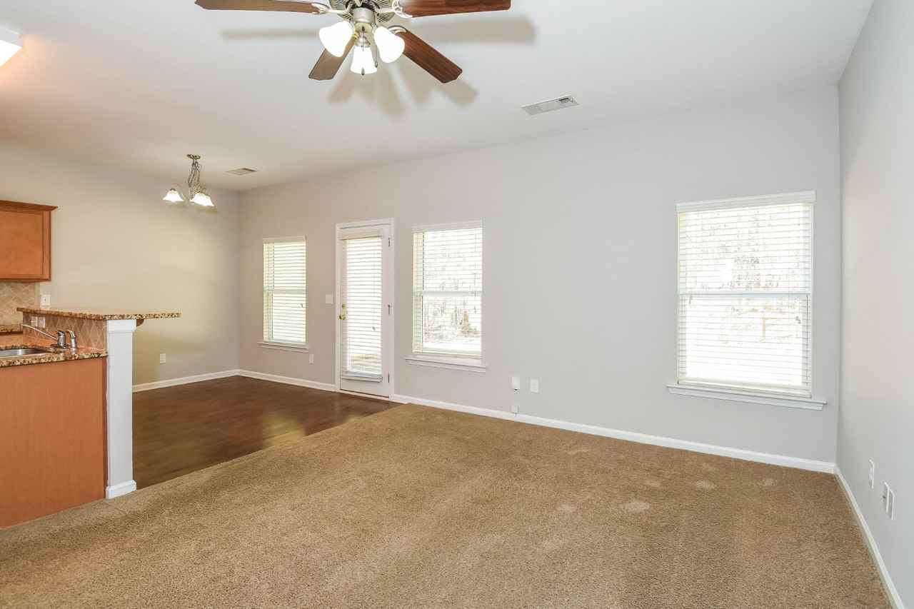 149 Terrace Walk - Photo 3 of 15