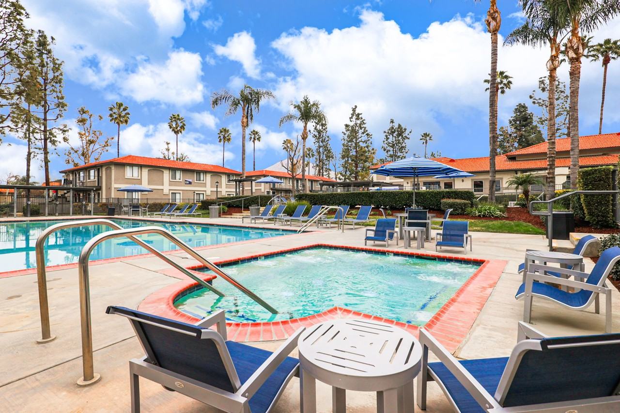 Berkdale Apartments - Photo 6 of 30