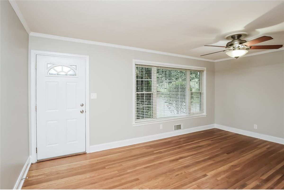 384 Charles Pl - Photo 2 of 18