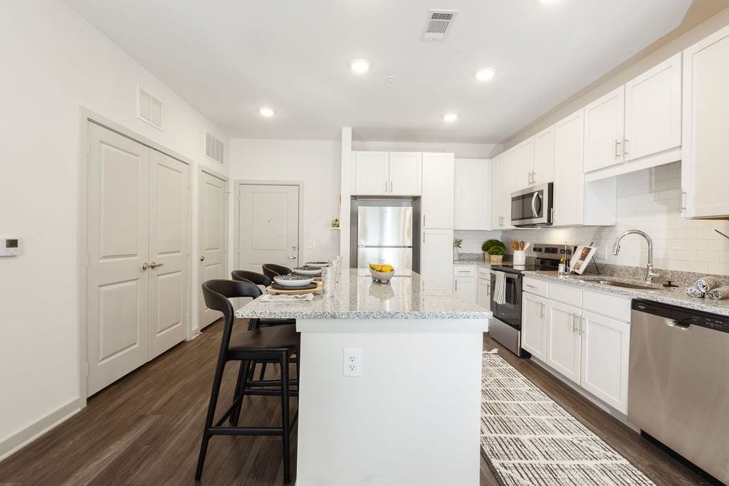 Story University North - Photo 6 of 23