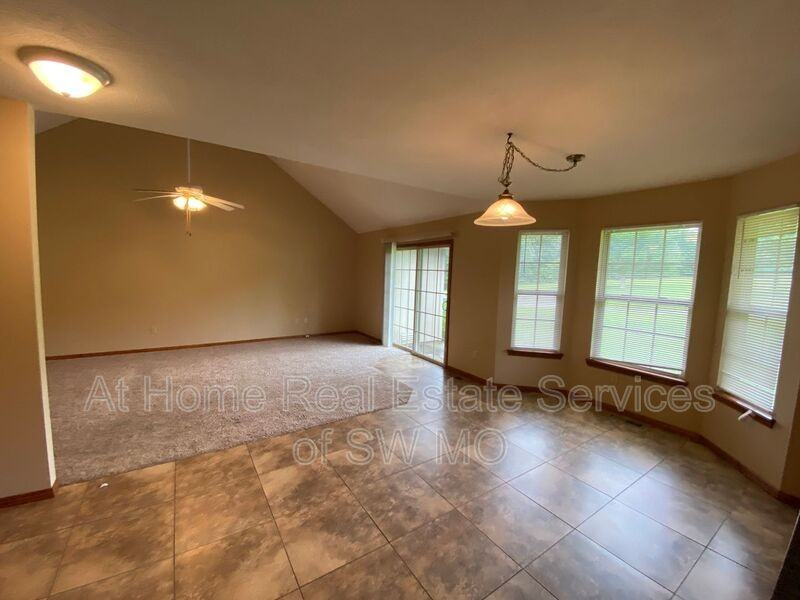 5221 E Blaine St - Photo 7 of 13