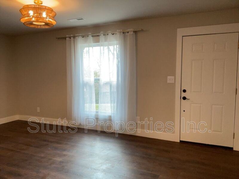 645 Rivermont Rd - Photo 2 of 11