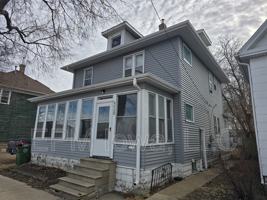 featured image of 320 East 7th Street