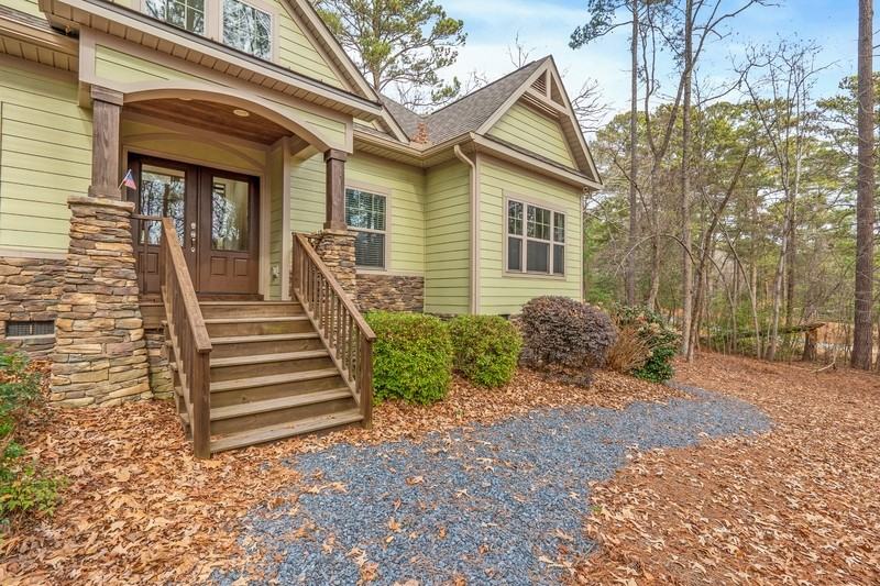 208 Rob Roy Rd - Photo 3 of 36