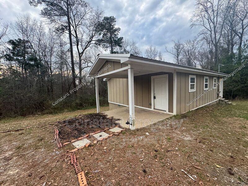 125 Garrison Rd - Photo 2 of 16