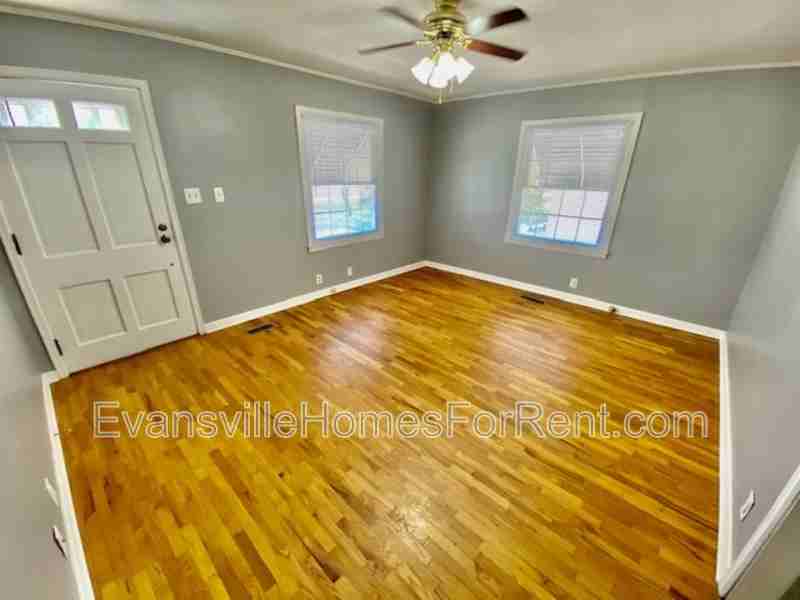 1663 S Weinbach Ave - Photo 3 of 11