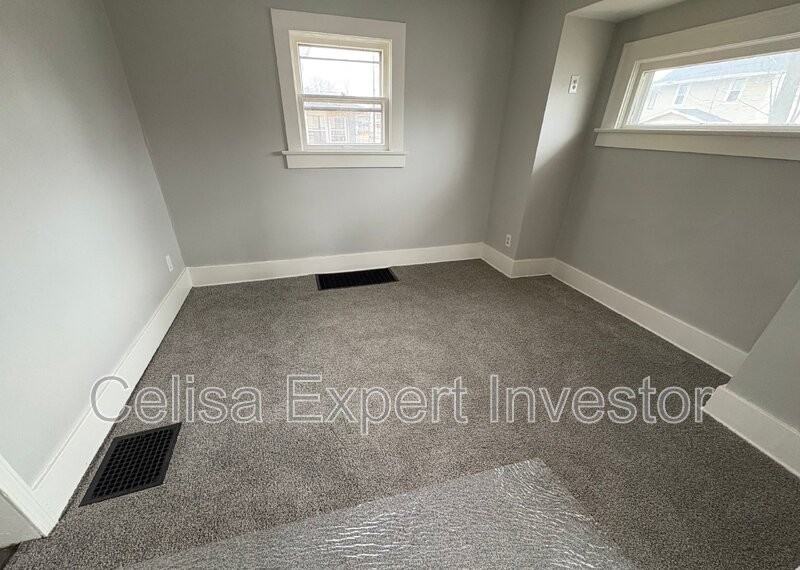 4133 Buell Dr - Photo 3 of 8