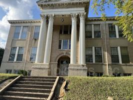 featured image of 633 W Washington St #1