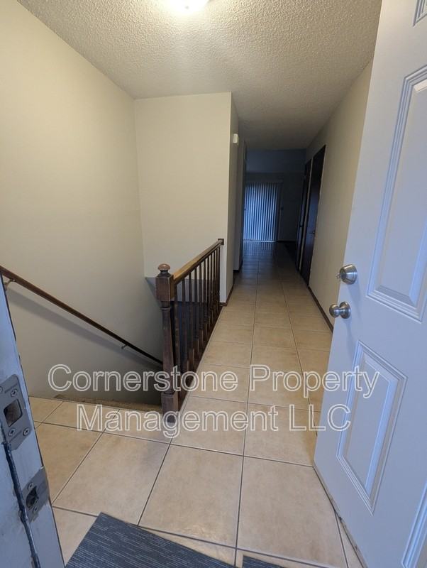 1026 Jana Dr - Photo 2 of 9