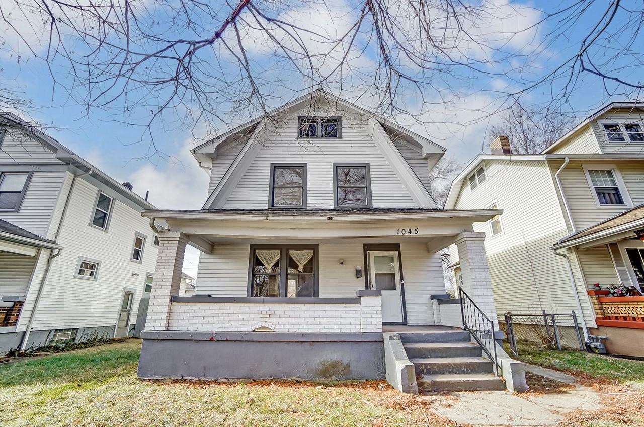 1045 Shakespeare Ave - Photo 3 of 38