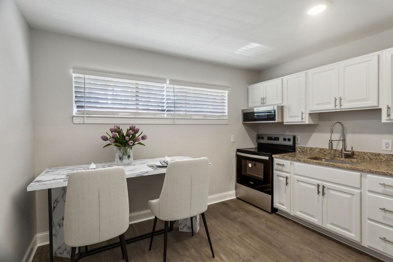 Morning Tide Apartments - Photo 4 of 16