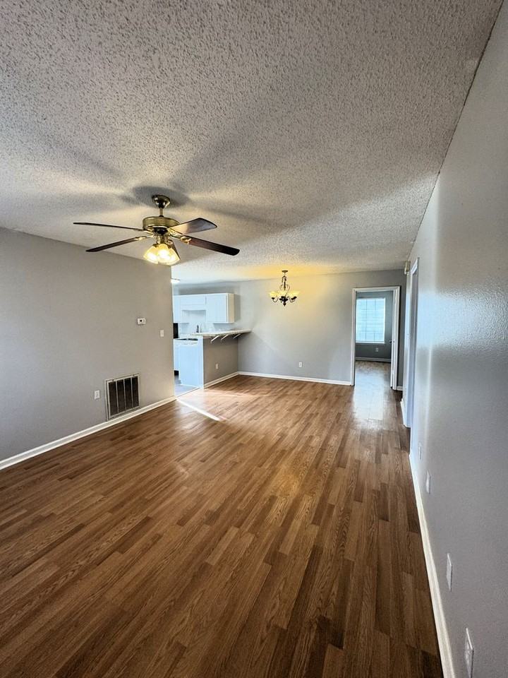 107 Sugar Bluff Ln Nw - Photo 5 of 22