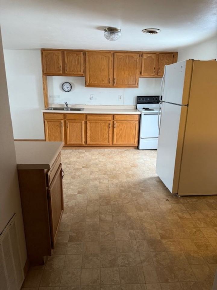 1509A S Maple Ave - Photo 2 of 9