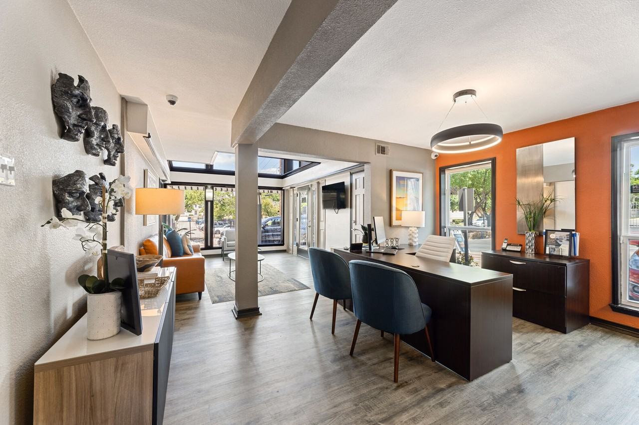 MAVERICK OAK LAWN - Photo 6 of 10