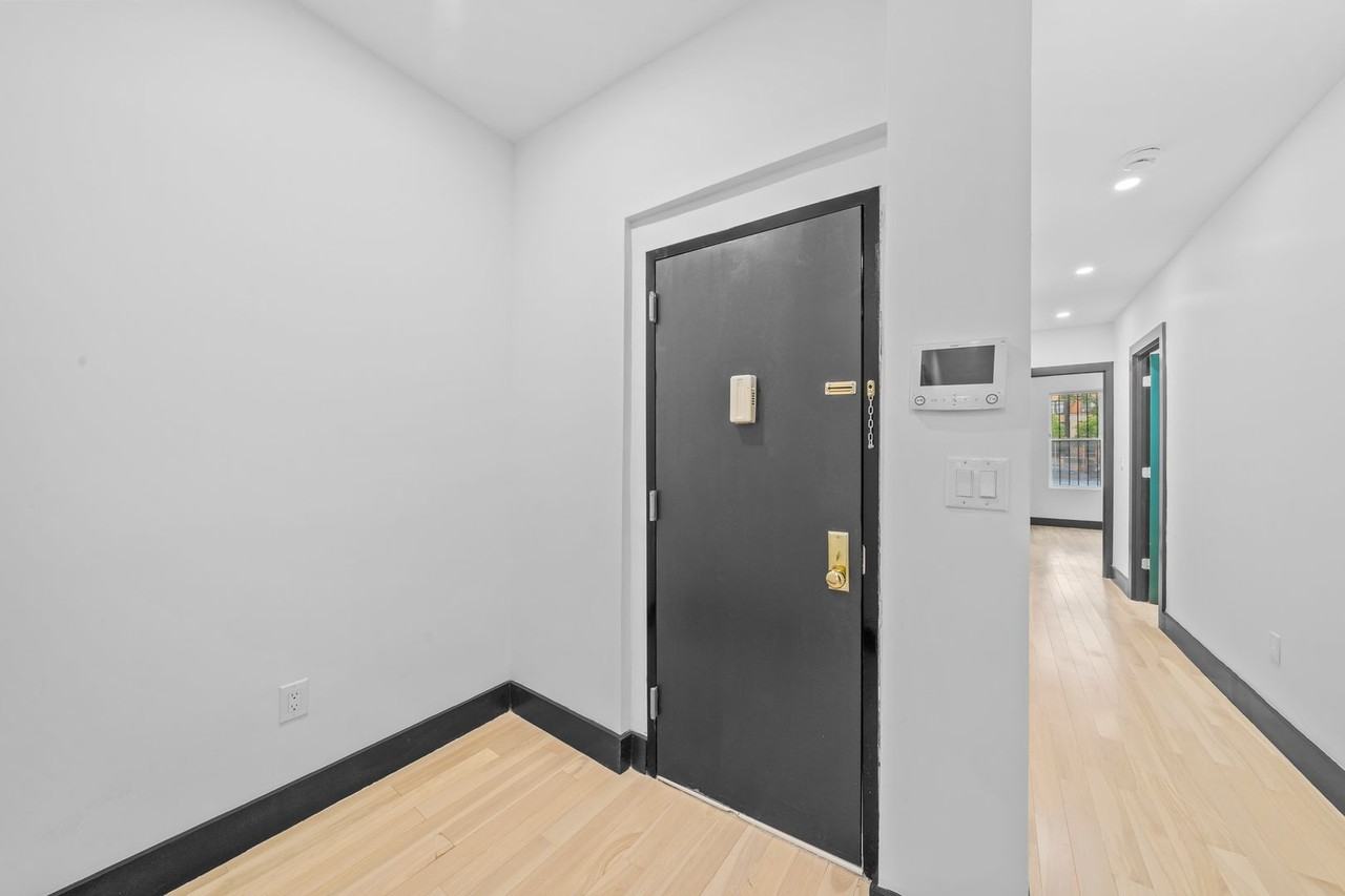 2458 Lorillard BH LLC - Photo 5 of 48