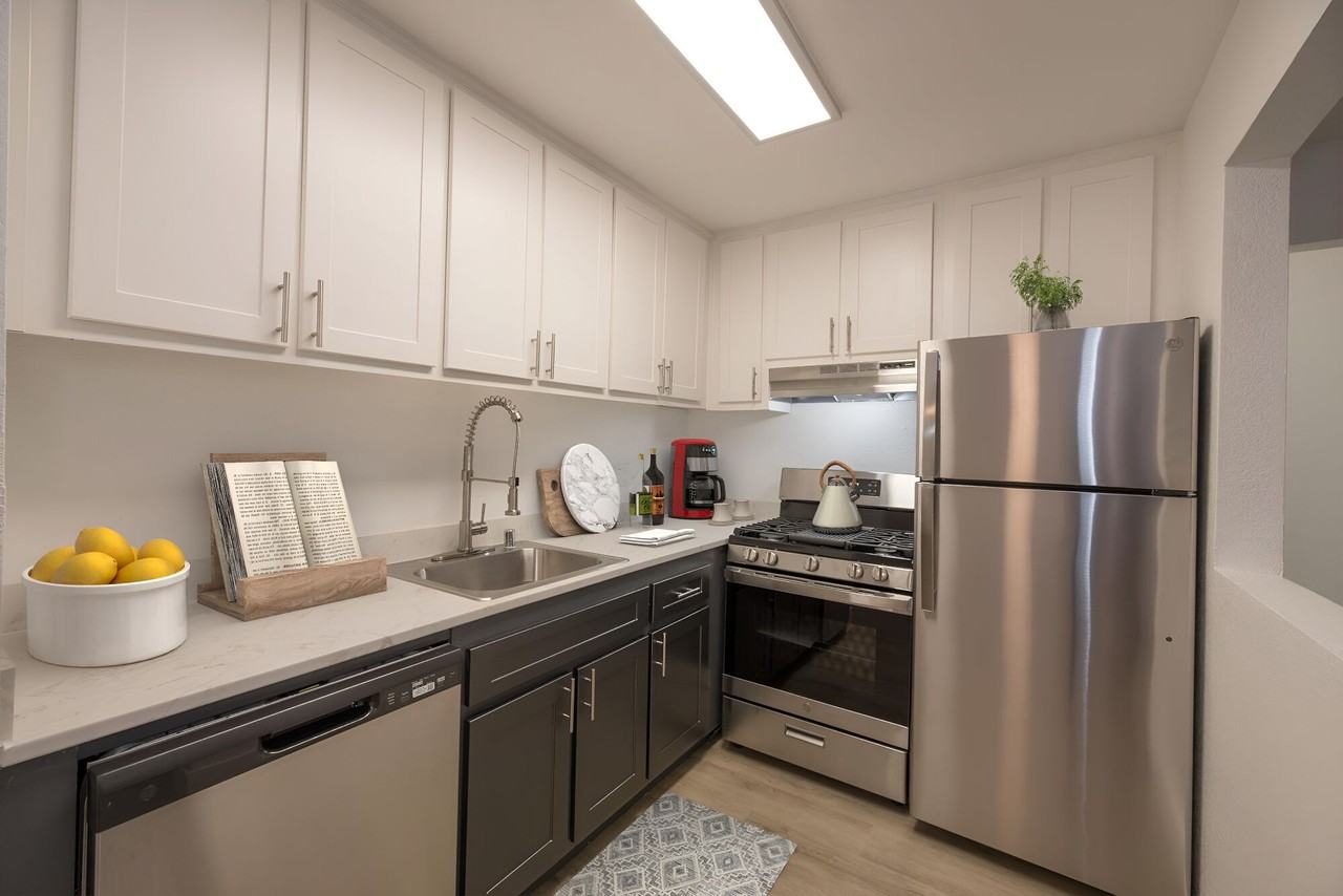 The Fairmont - Photo 2 of 17