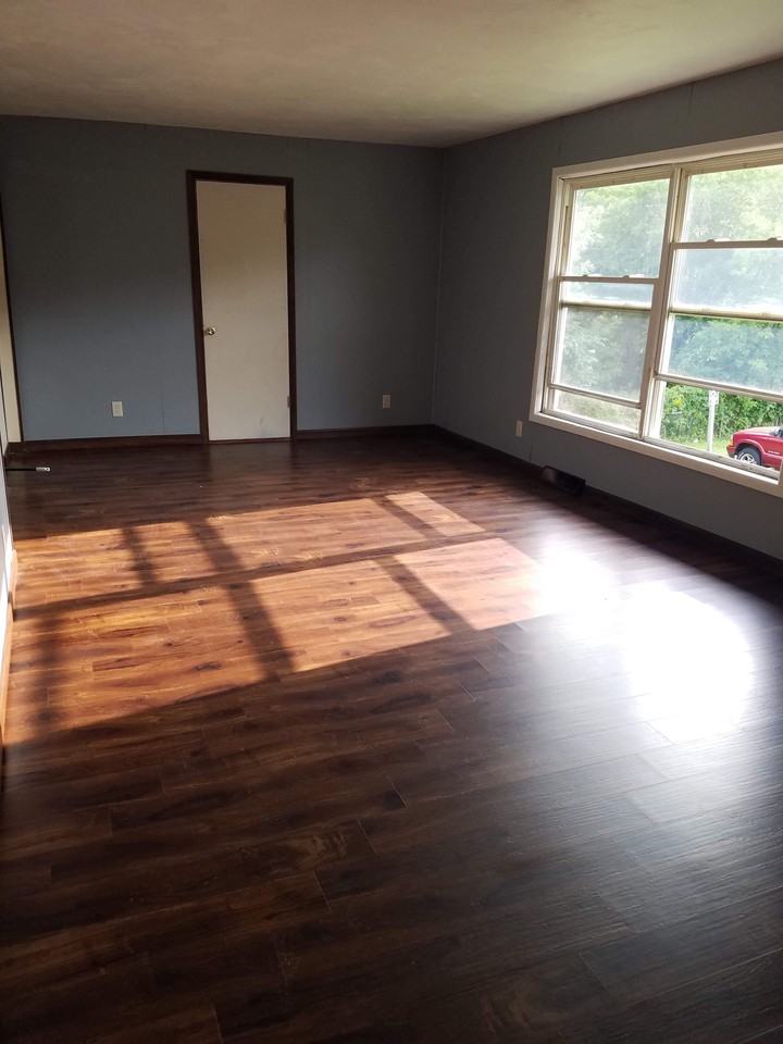 4035 10th Street - Photo 3 of 5