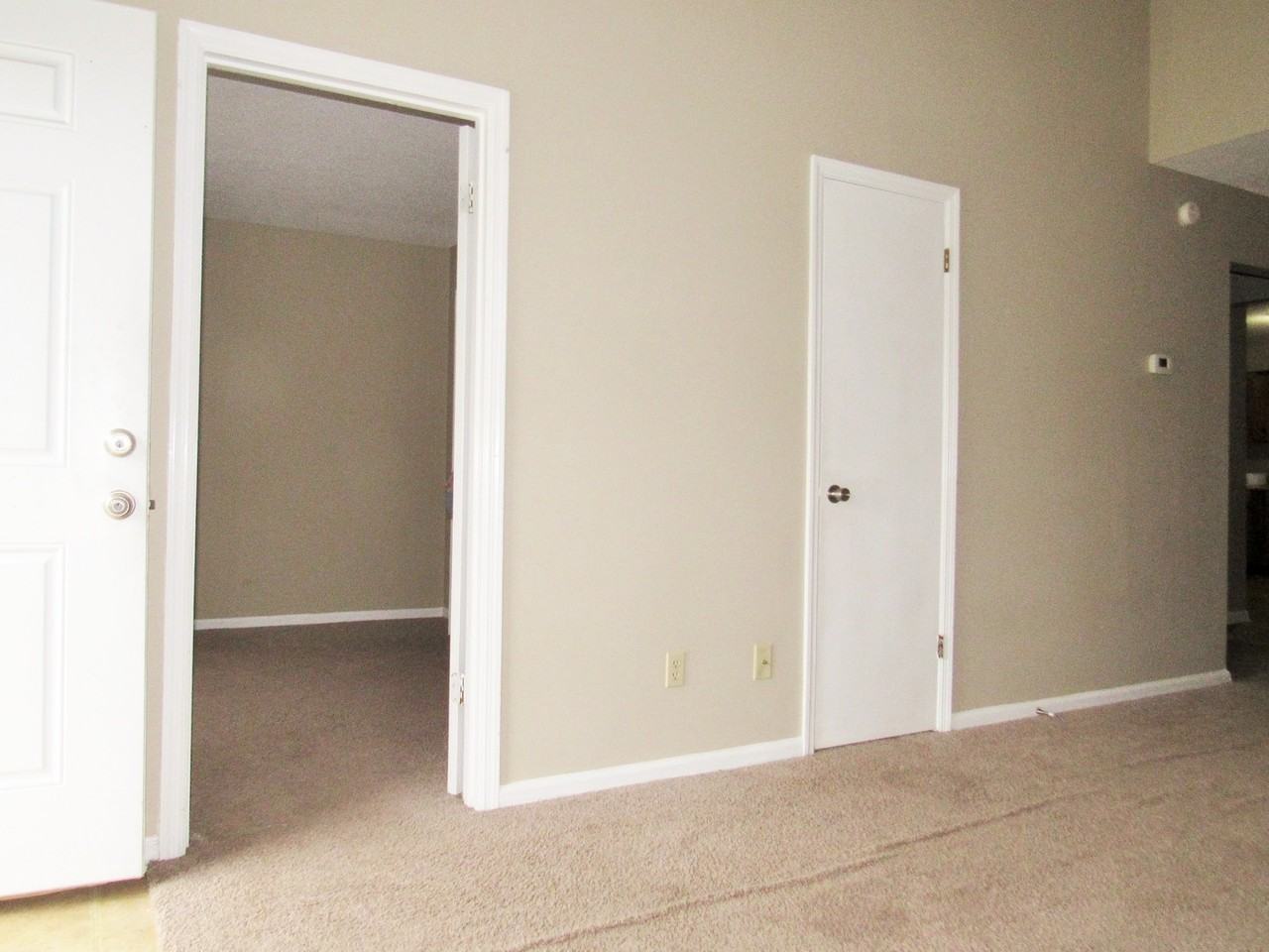 341 Beverly St - Photo 3 of 24