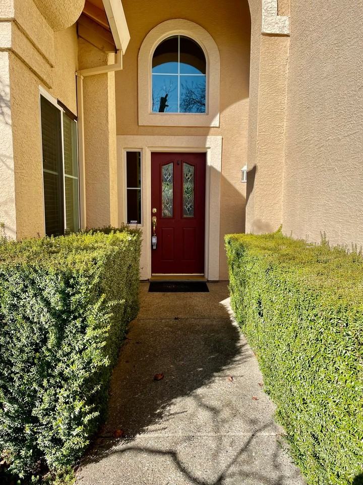 8577 Almond Bluff Ct - Photo 2 of 33