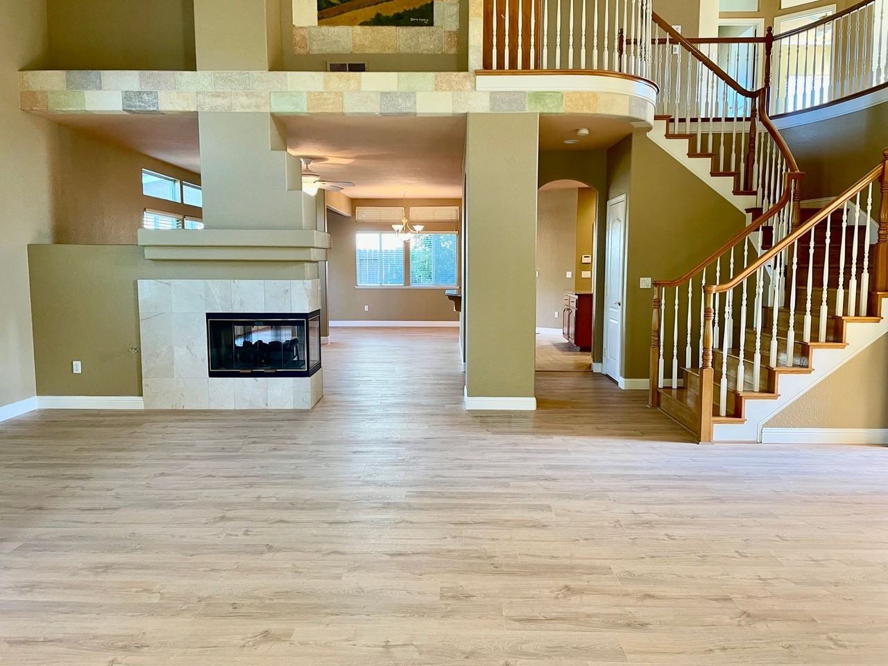 8577 Almond Bluff Ct - Photo 4 of 33