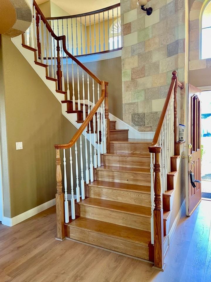 8577 Almond Bluff Ct - Photo 6 of 33