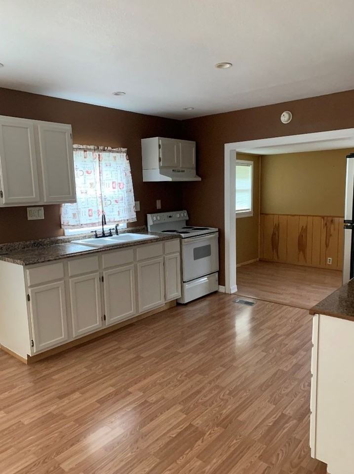 120 Bluff Cir - Photo 3 of 6