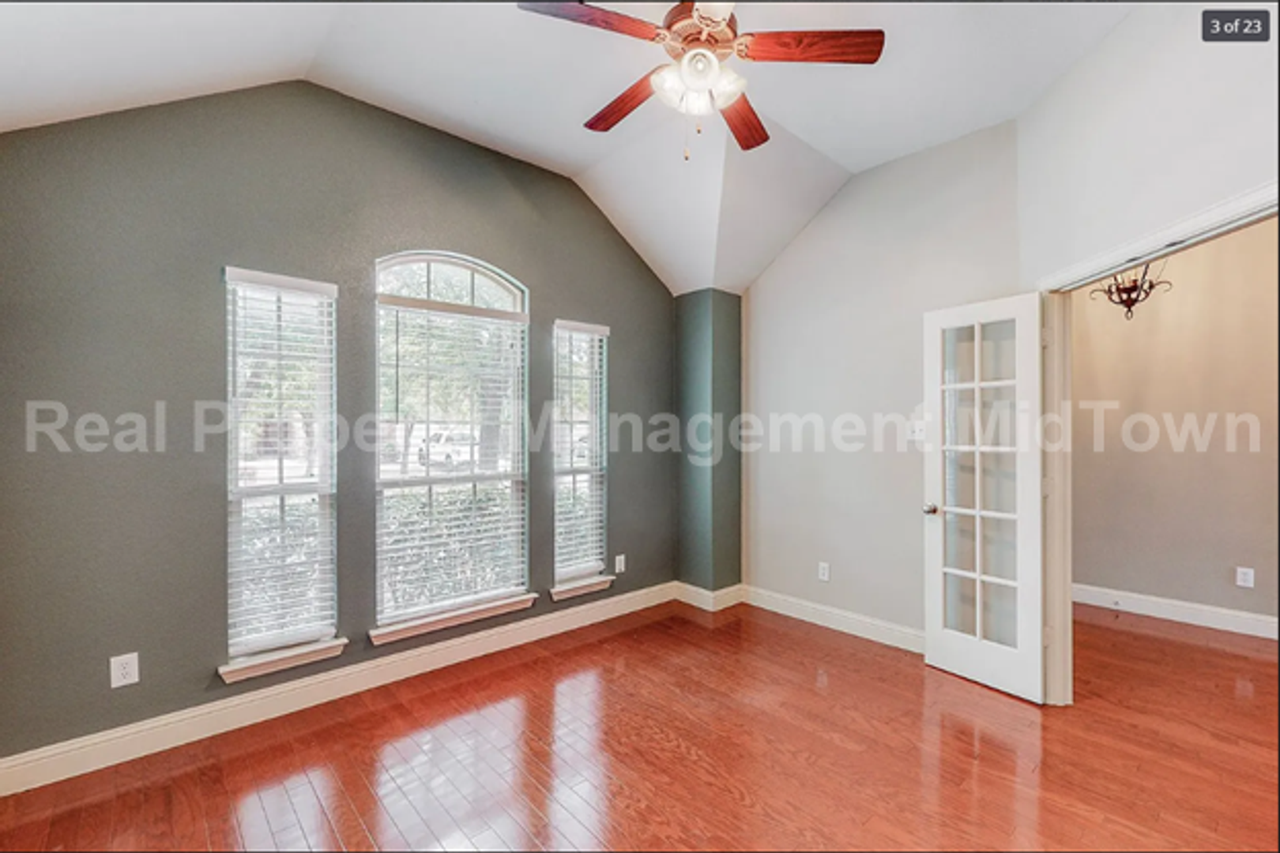 2720 Waterway Dr - Photo 3 of 23