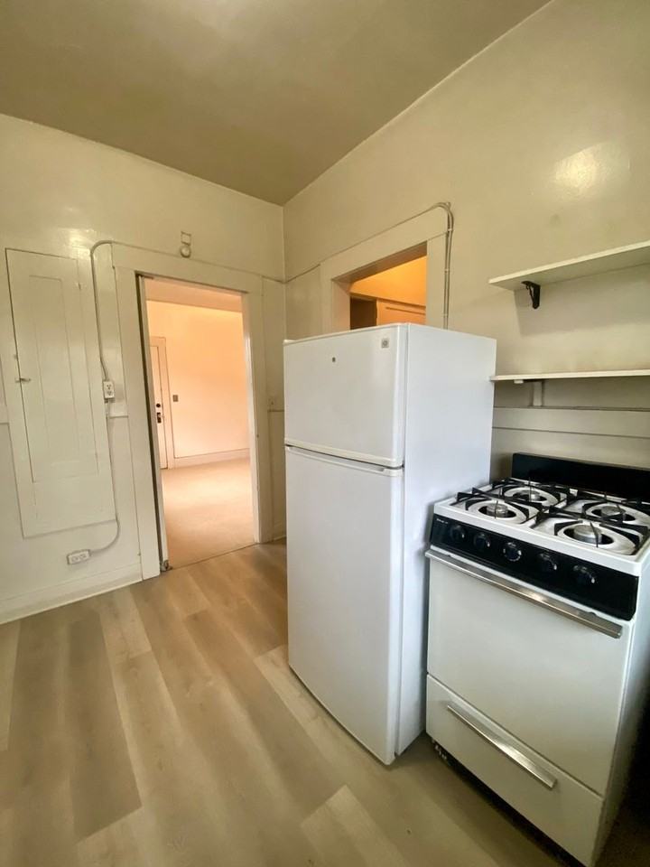 59 Echo Ave - Photo 2 of 12