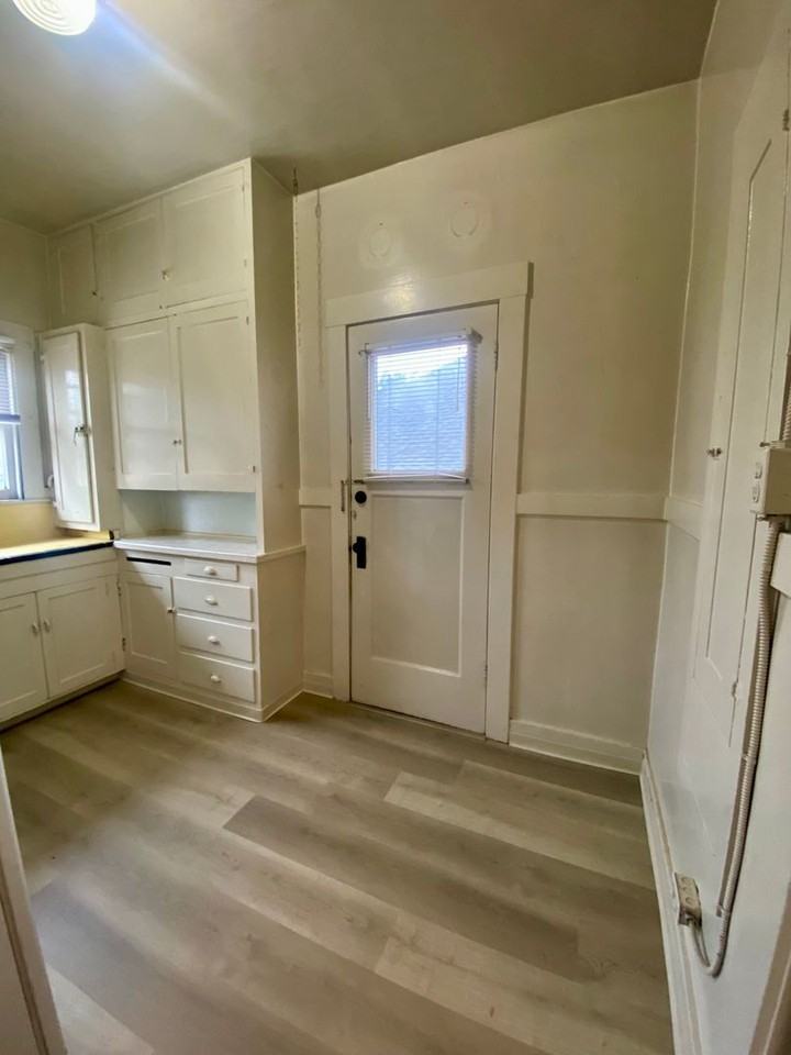 59 Echo Ave - Photo 3 of 12