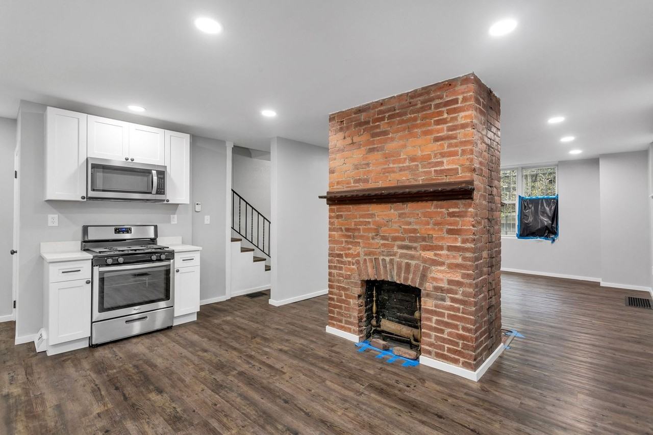 5419 Potter St - Photo 4 of 27